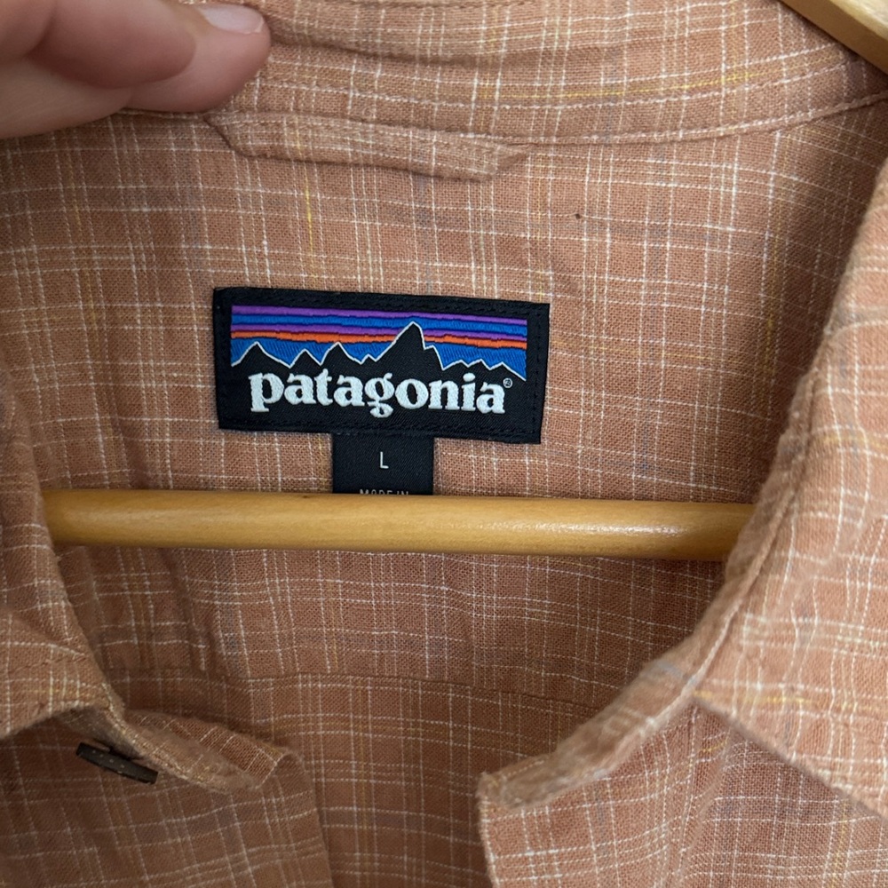 Patagonia Men's Casual Tan Button Down Shirt Short sleeve - Picture 2 of 4